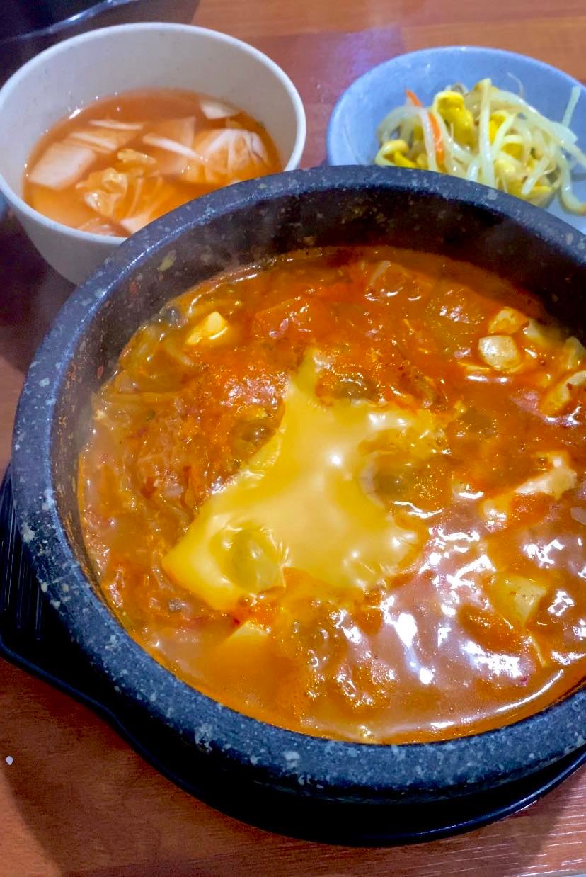 Korean soft tofu stew ("soondubu jjigae")