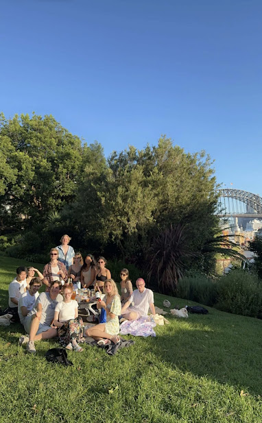 Picnic at Milsons Point
