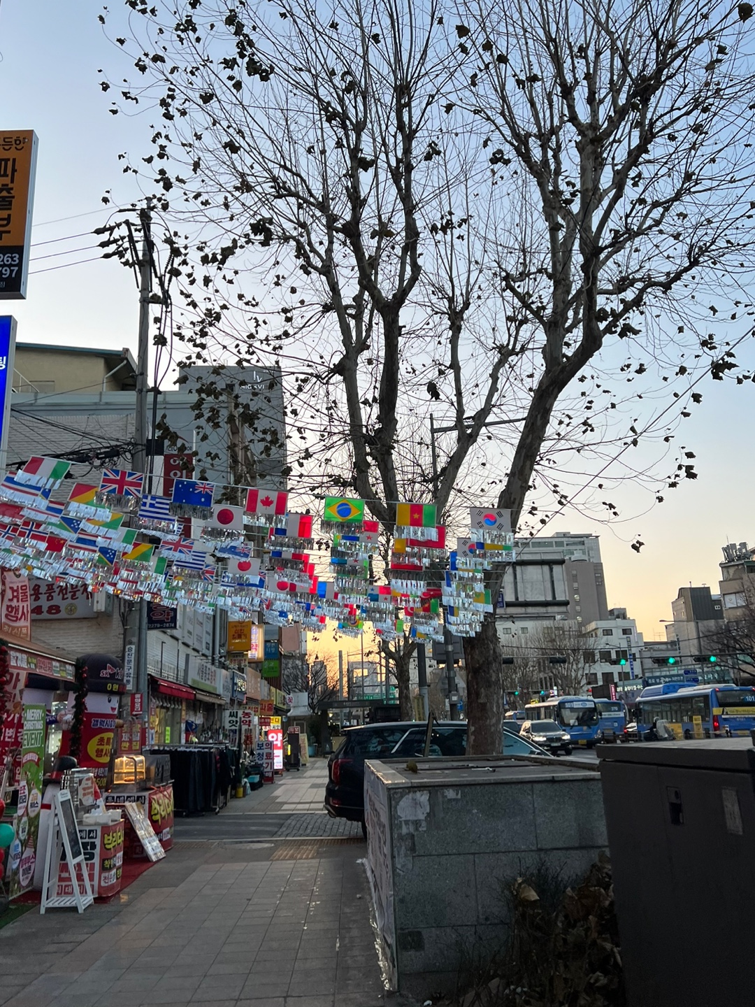 World flags near the Dongdaemun market