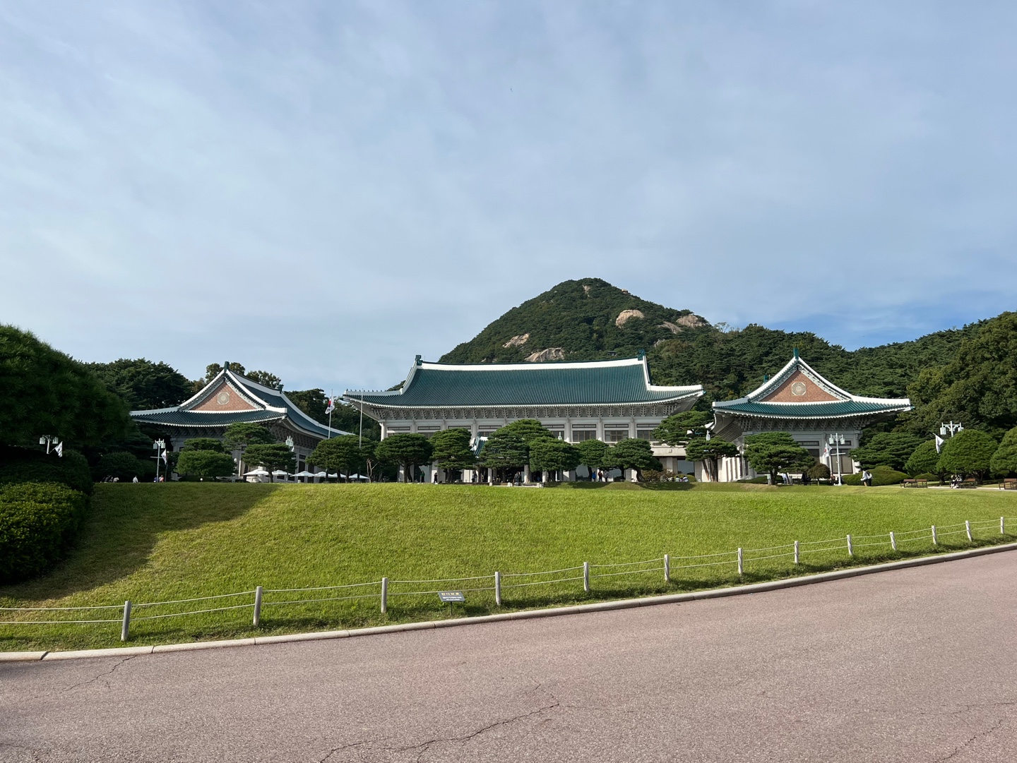 Cheong Wa Dae/ Blue House – Presidential Residence