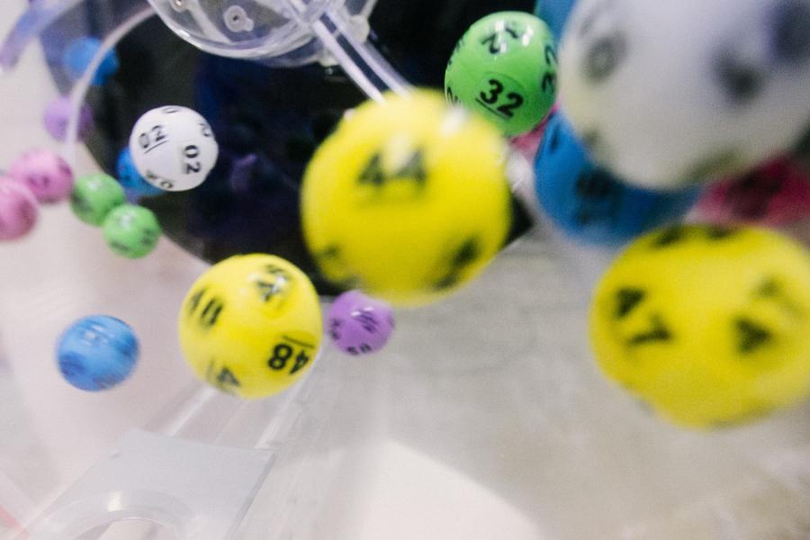 lottery balls falling down