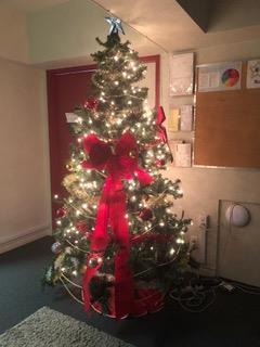 Picture of office Christmas tree