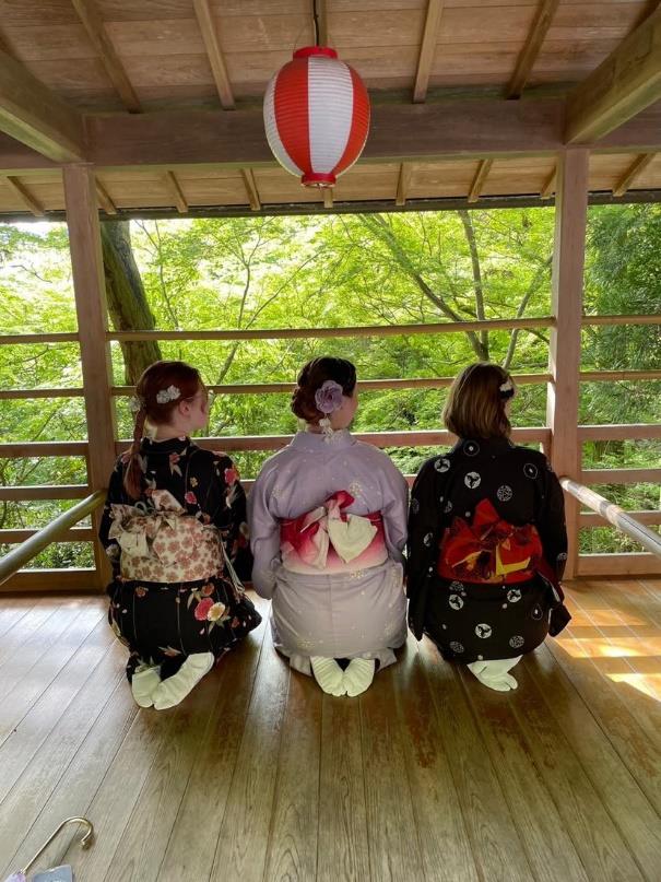 Wearing Kimono with my friends - Kyoto