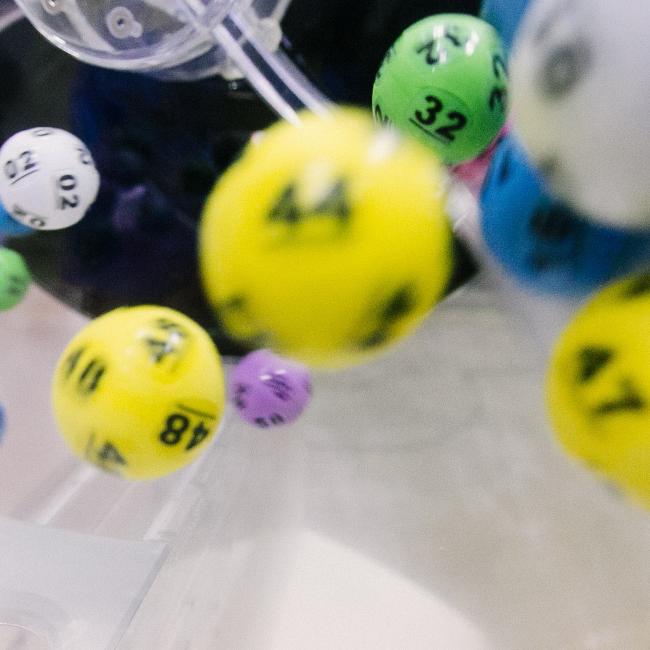 lottery balls falling down
